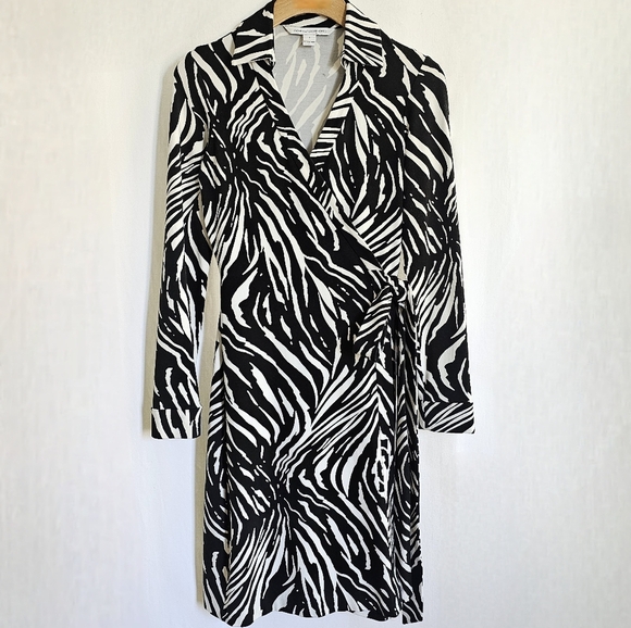 Diane Von Furstenberg Black & White Long Sleeve Animal Print Midi Wrap Dress - Picture 6 of 16